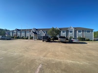 Motel 6 McAlester, OK - South