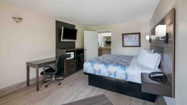 1 Queen Bed | Non-Smoking, Micfridge