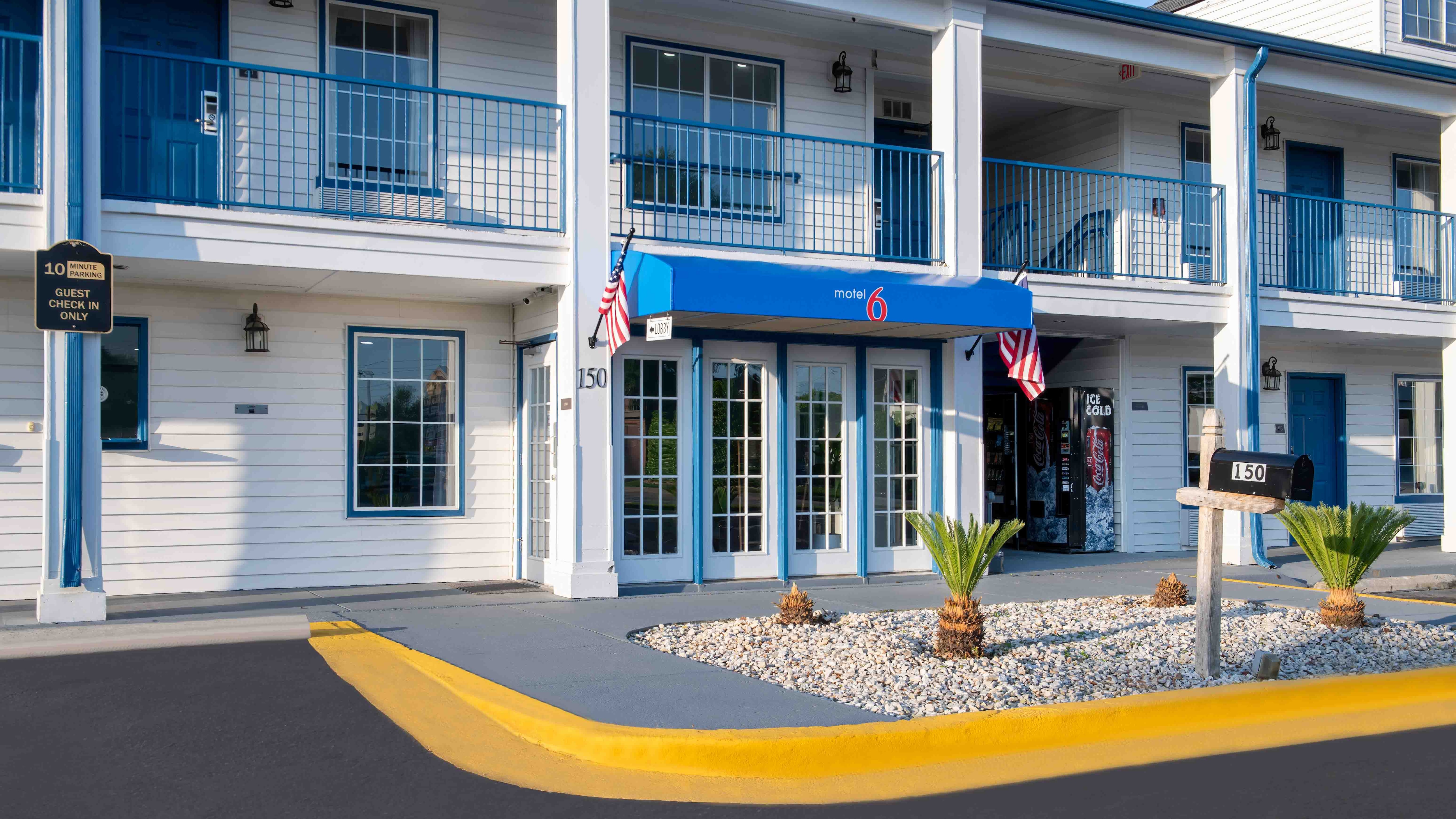 MAKA-MAKA サイン入り箱　1/6　ヘッド Motel 6 Macon, GA - I-475 | Best Price Motels