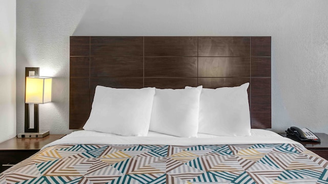 1 King Bed | Mobil Access Tub Nsmk Micfridg