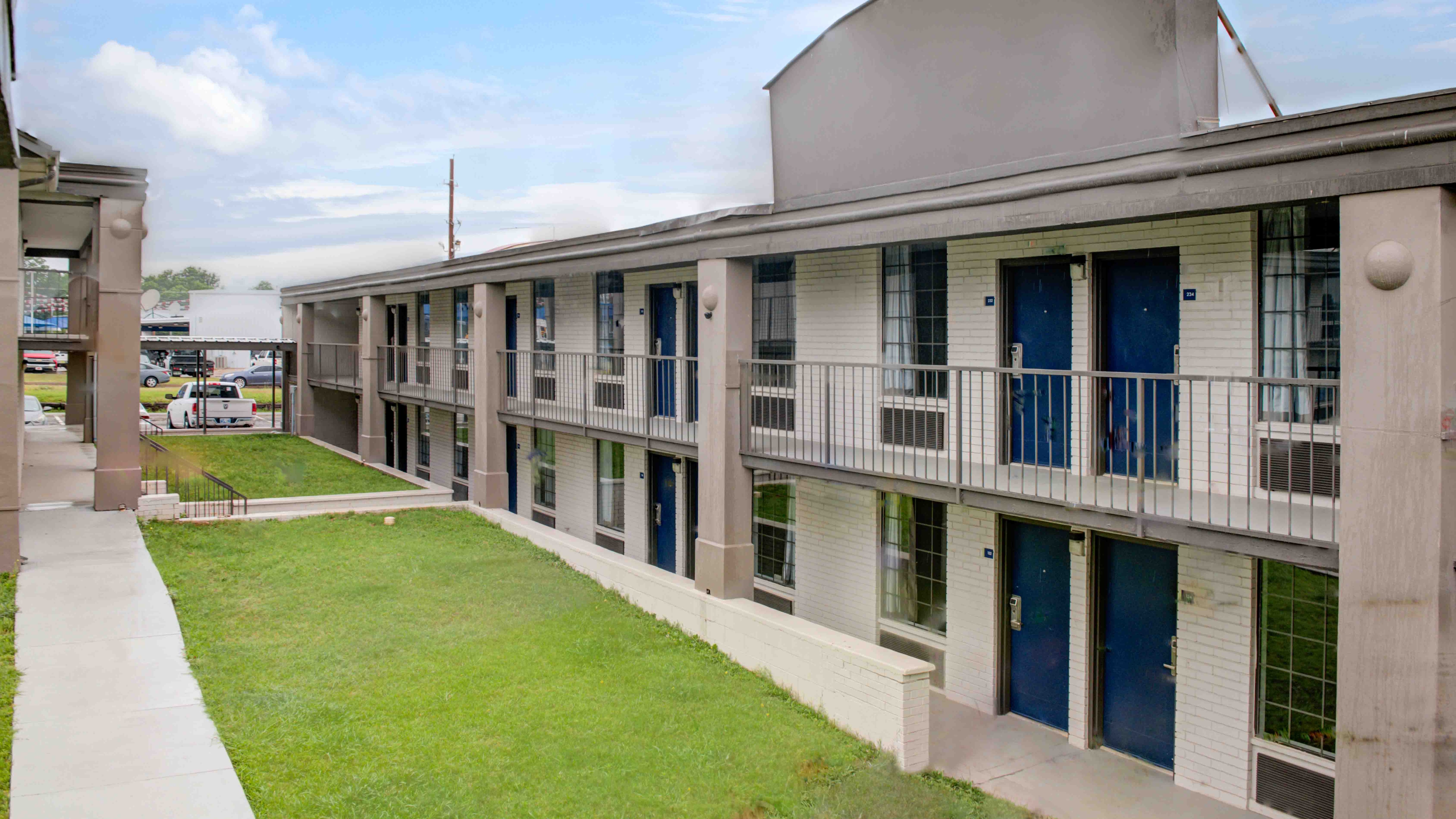 Motel 6 Chickasha, OK, Motel 6 Chickasha OK, Book @ $66