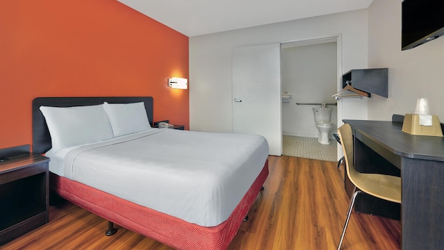 1 FULL BED | MOBILITY ACCESSIBLE RI SHWR