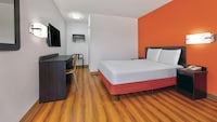 Motel 6 Columbus, GA