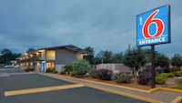 Motel 6 Columbus, GA