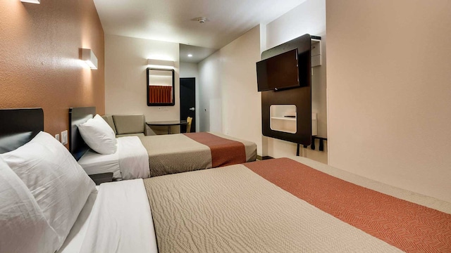 2 King Beds | Mobility Accessible Tub Nsmk