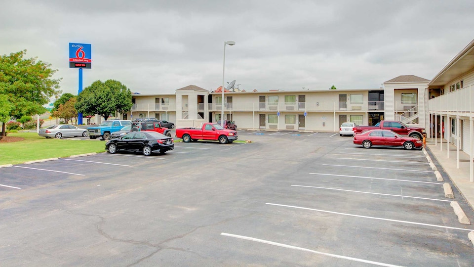 Studio 6 Midwest City, OK - Oklahoma City, C73110, Oklahoma City OK