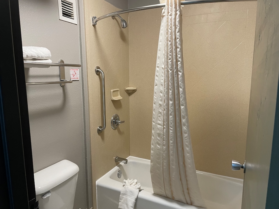 Motel 6 Oklahoma City, OK - Frontier City, C73013, Oklahoma City OK