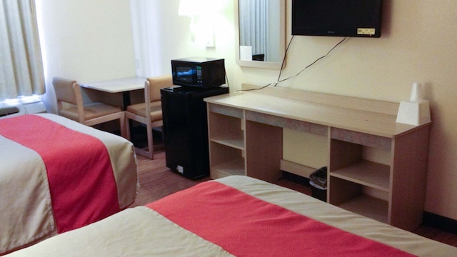 2 FULL BEDS | NON-SMOKING