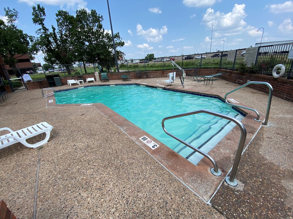 Motel 6 Oklahoma City, OK - Fairgrounds West, C73108, Oklahoma City OK