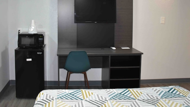 1 Queen Bed | Non-Smoking, Micfridge