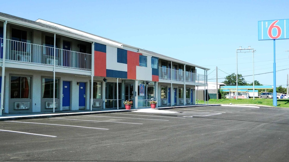 Motel 6 Oklahoma City, OK - Airport East, C73071, Oklahoma City OK