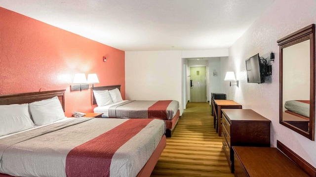 2 Queen Beds |ADA/RI Shower/Non-Smoking