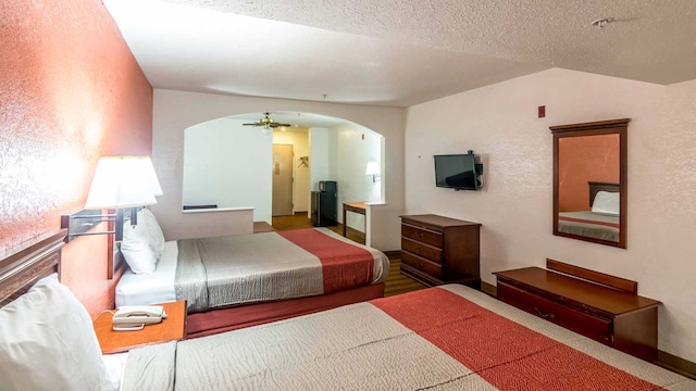 2 Queen Beds | Smoking