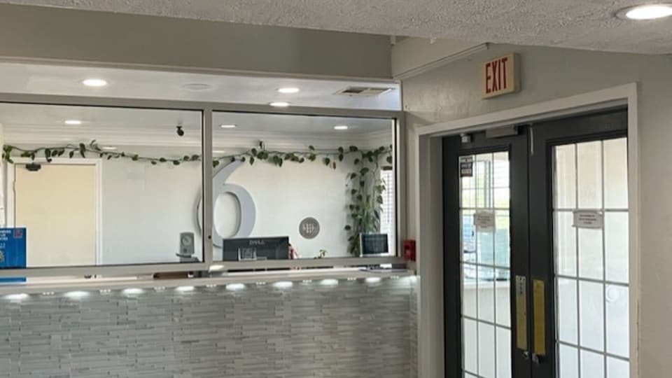 Motel 6 Tulsa, OK - Airport, C74017, Tulsa