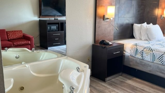1 cama king | No fumadores, jacuzzi, microondas