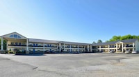 Motel 6 Atoka, OK