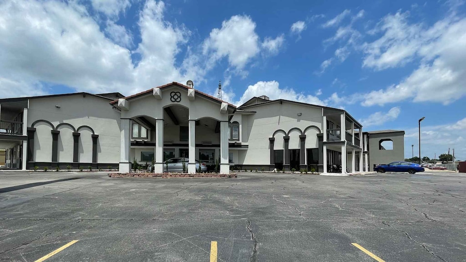 Studio 6 Tulsa, OK - Central, C74145, Tulsa