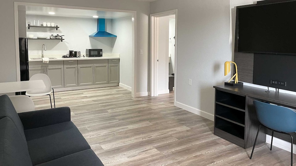 Studio 6 Tulsa, OK - Central, C74145, Tulsa