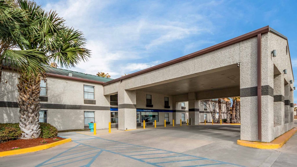 Studio 6 Laredo, TX - North I 35, Laredo, Laredo