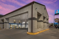 Studio 6 Laredo, TX - North I 35