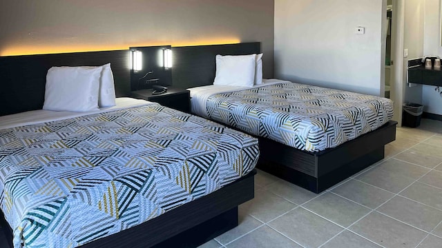 2 Queen Beds | Mobil Access Tub Nsmk Kitchen