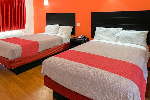 2 Full Beds | Non-Smoking, Micfridge