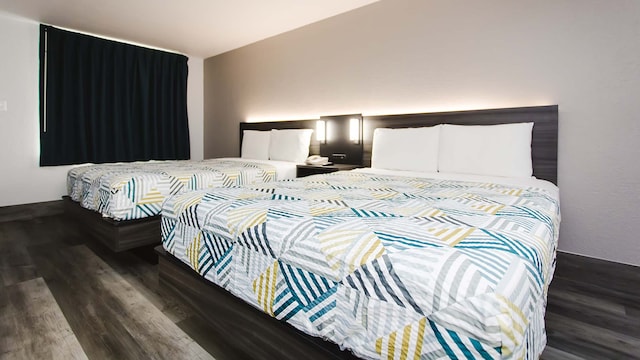 2 Queen Beds | Non-Smoking, Kitchen