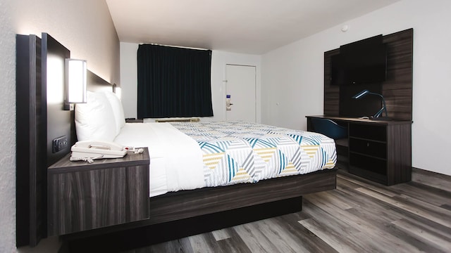 1 King Bed | Mobil Access Tub Nsmk Kitchen