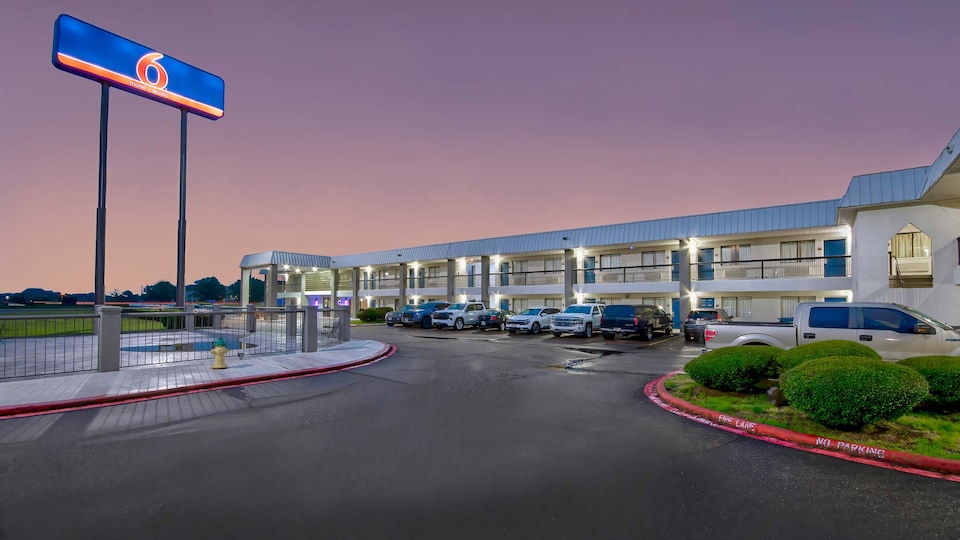 Motel 6 Texarkana, TX, C71822, Texarkana TX