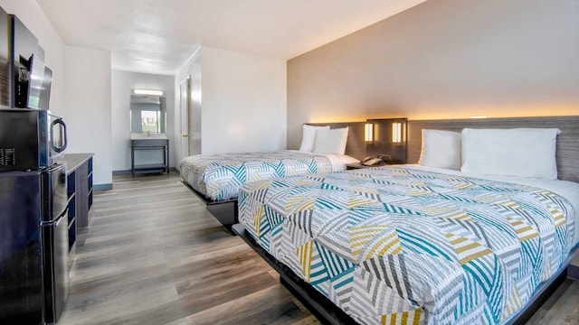 2 Full Beds | Smoking, Micfridge