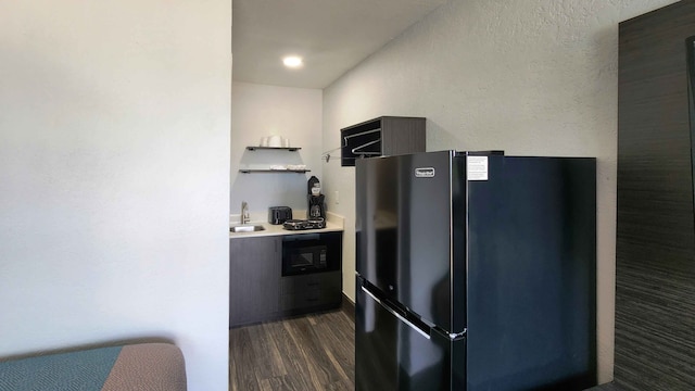 2 Full Beds | Non-Smoking, Kitchen