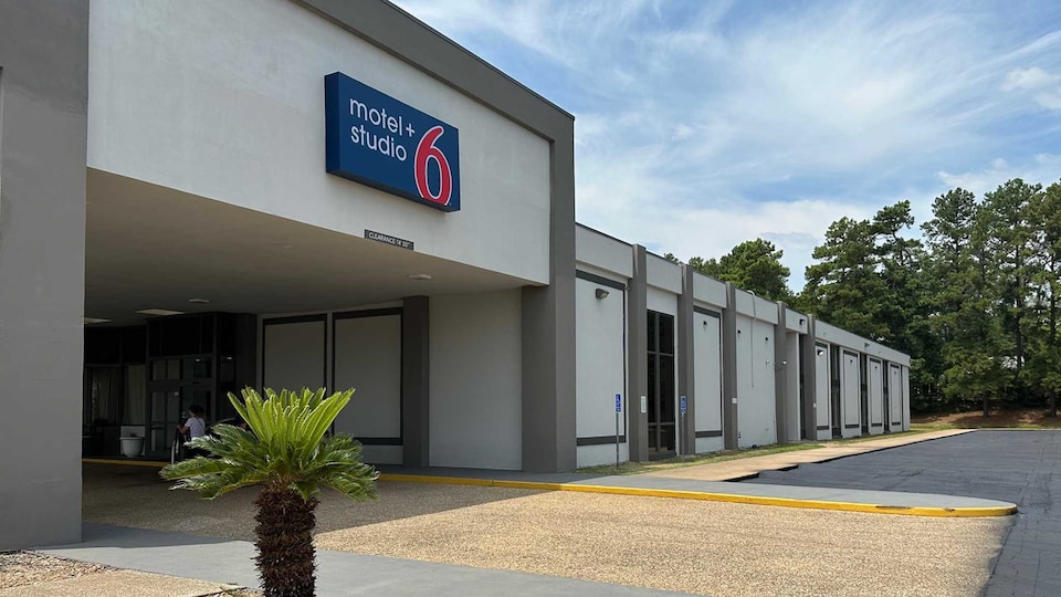 Studio 6 Nacogdoches, TX - SFA University, C75964, Nacogdoches TX