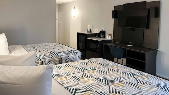 2 Queen Beds | Non-Smoking, Kitchen