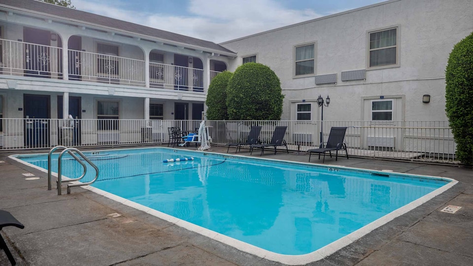 Motel 6 Dallas, TX - Downtown, C75204, Dallas