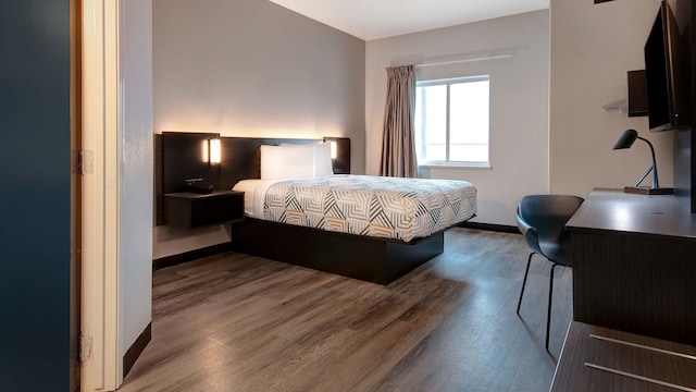 1 QUEEN BED | NON-SMOKING