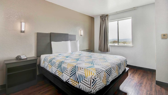 1 Queen Bed | Mobil Access Tub Nsmk Micfridg