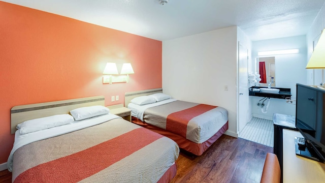 2 FULL BEDS | ADA ACCESSIBLE, SMK, MICFRIDGE