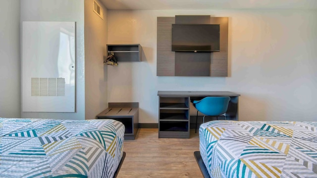 2 Full Beds | Mobility Accessible Tub Nsmk