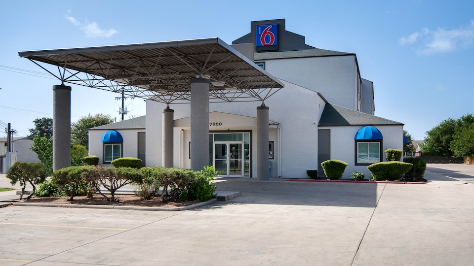 Motel 6 San Antonio, TX - South, C78073, San-Antonio