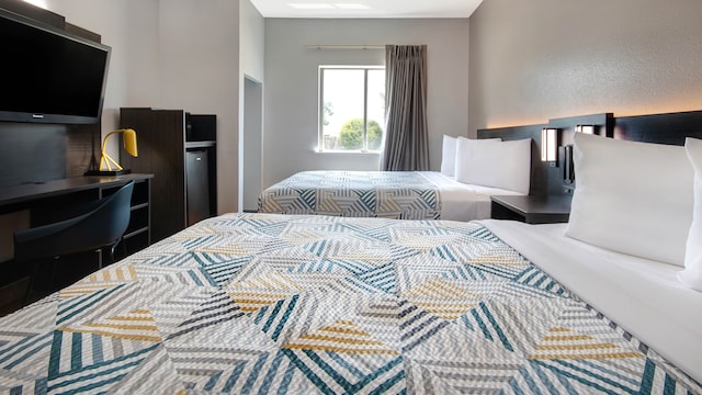 2 Full Beds | Mobility Access RI Shower Nsmk