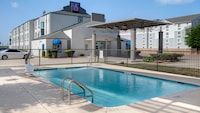 Motel 6 San Antonio, TX - South
