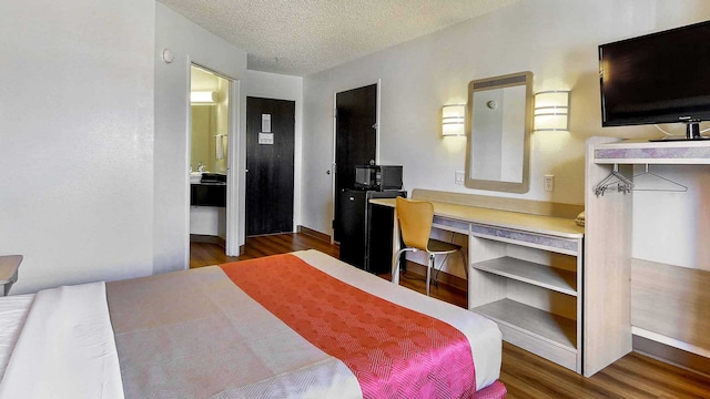 1 Full Bed | Non-Smoking