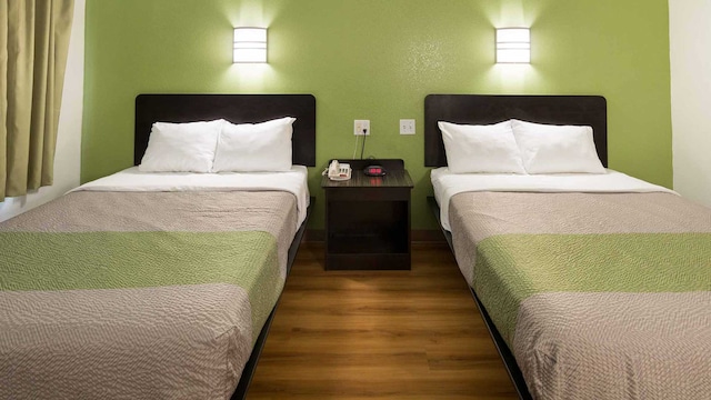 2 Full Beds | Non-Smoking