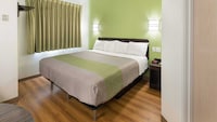 Motel 6 Hillsboro, TX