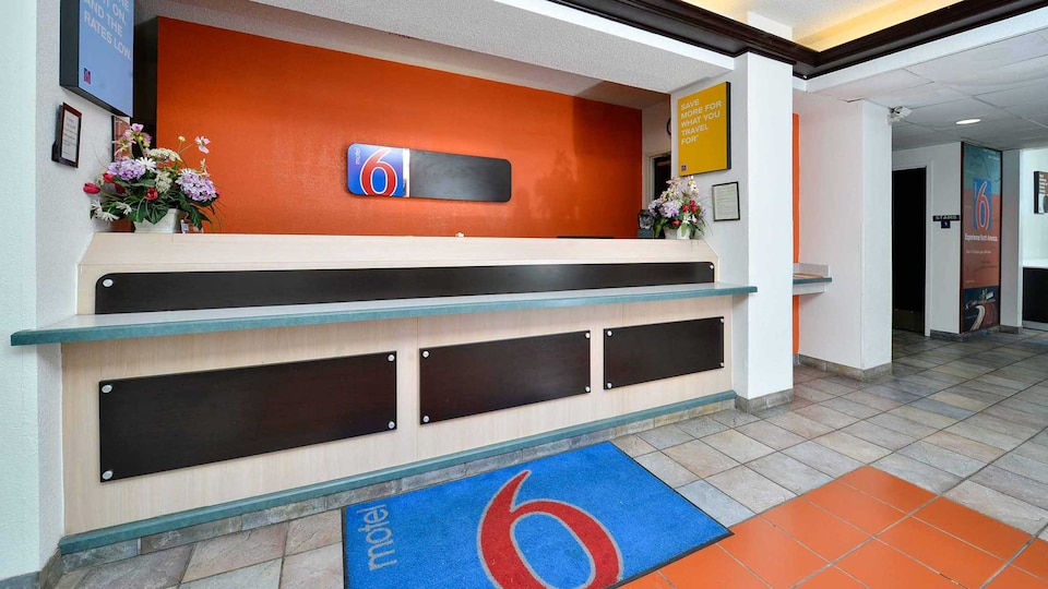 Motel 6 McKinney, TX - North, McKinney, McKinney