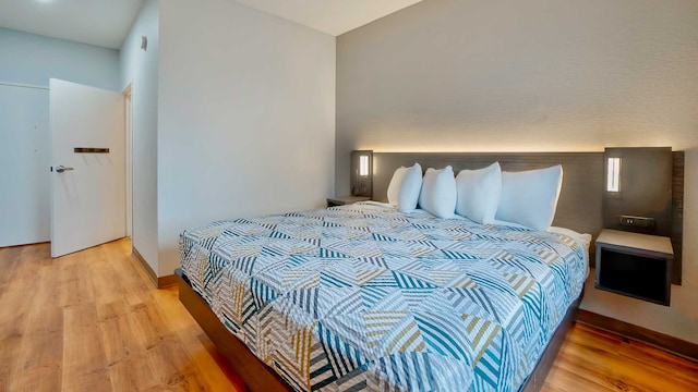 1 King Bed | Non-Smoking