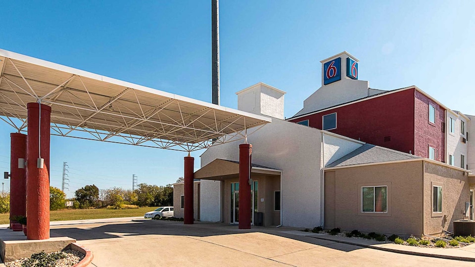 Motel 6 San Antonio, TX - Downtown - Alamo Dome, C78112, San-Antonio