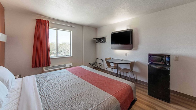 1 King Bed | Mobility Accessible RI Shower Nsmk