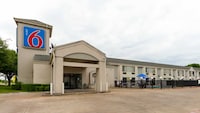 Motel 6 Dallas, TX - Northeast