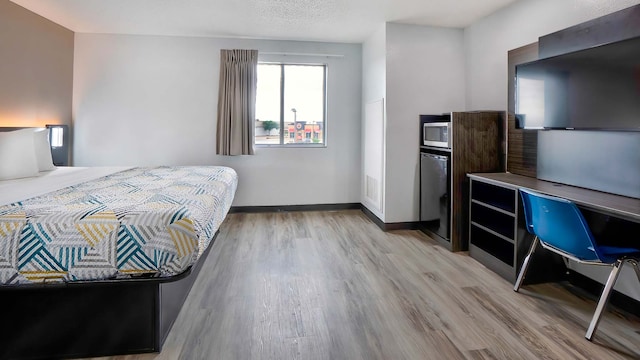 1 King Bed | Non-Smoking